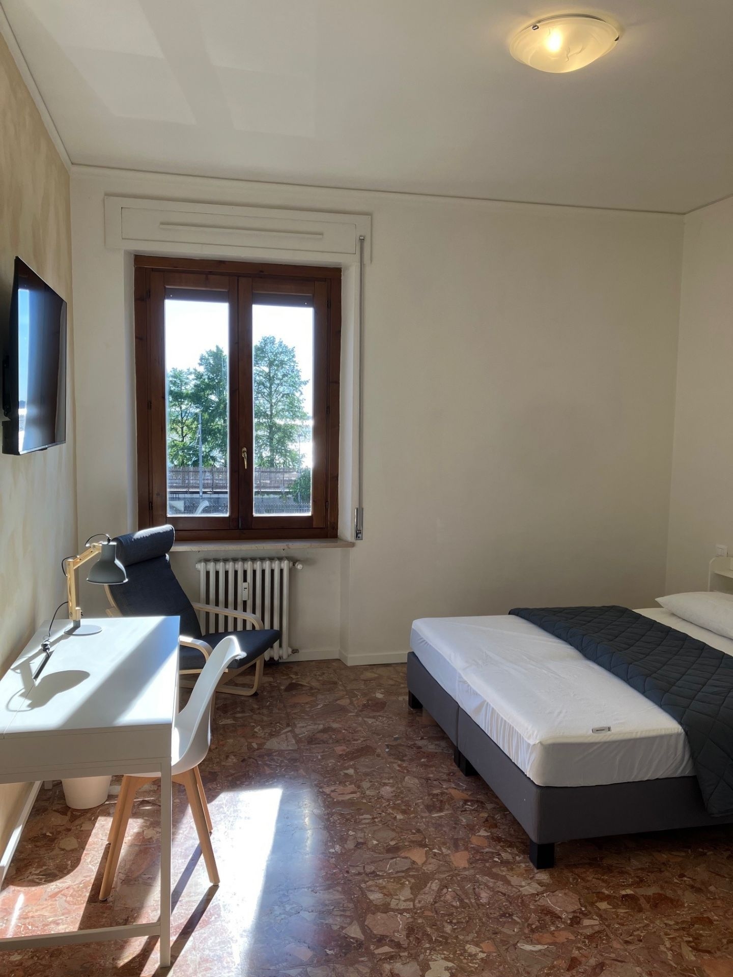Camera doppia a uso singolo