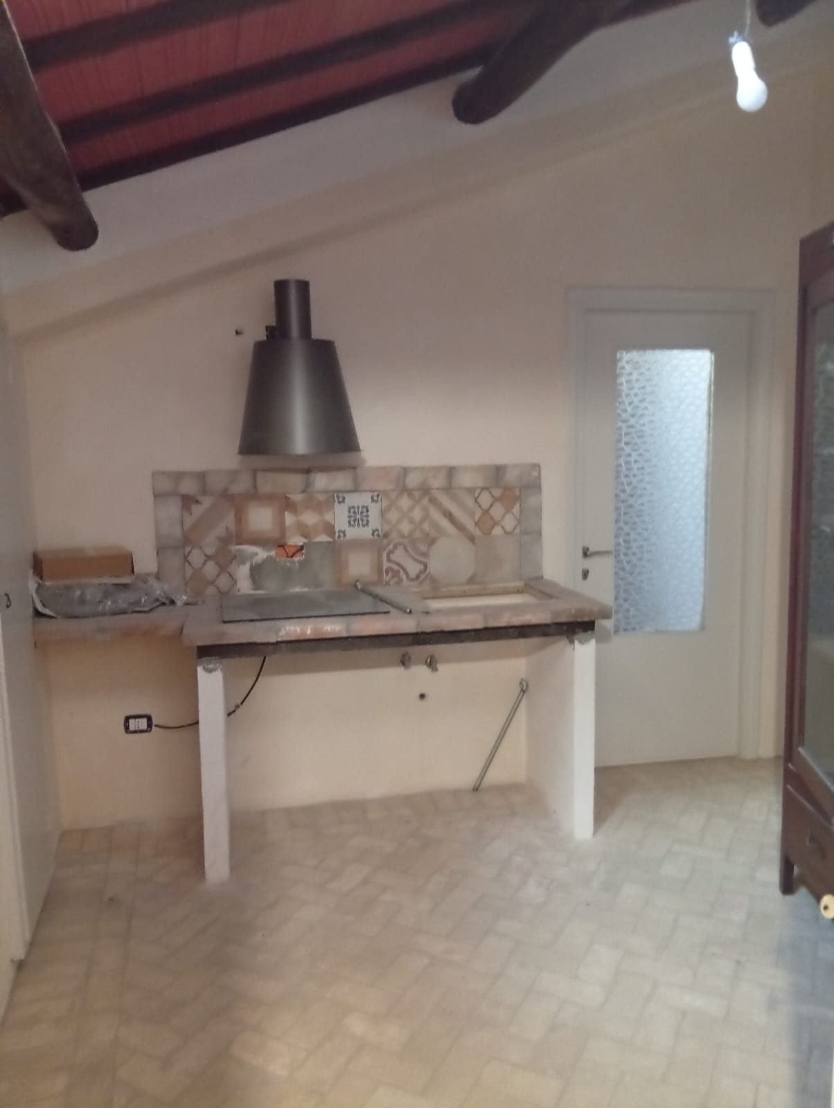 Appartamento arredato in Piazza Cesare Leonelli