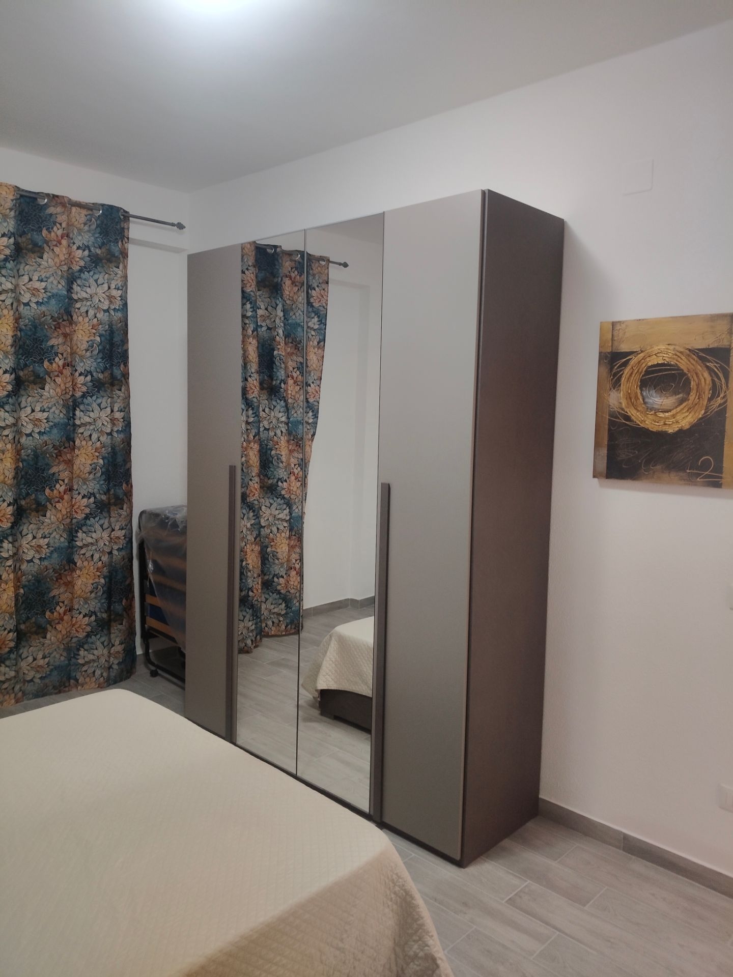 Stanza singola con bagno privato e condizionatore
