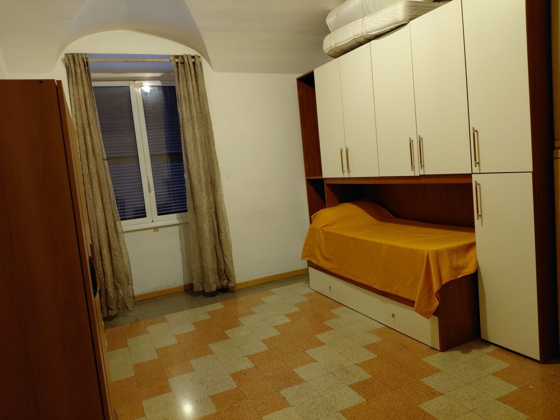 Affitto Posto in doppia €500 - Roma (Ponte  lungo), Via antonio degli effetti 15_2