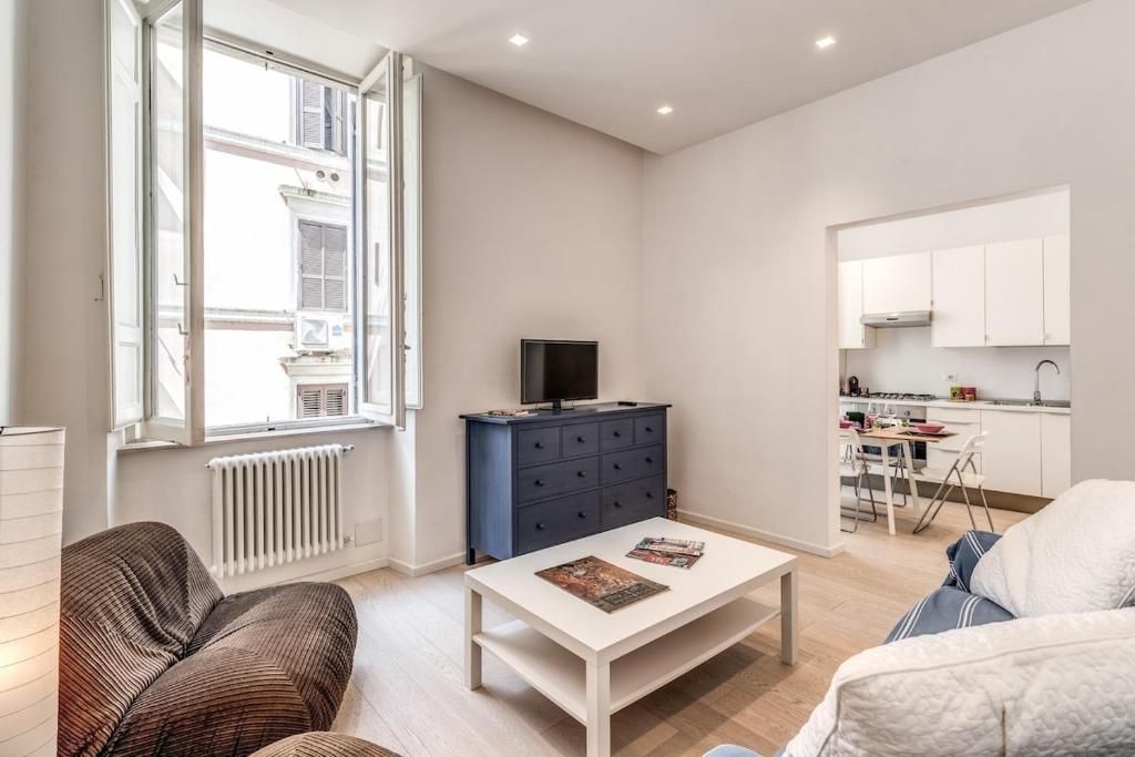 Affitto Appartamento €4500 - Roma, Vicolo del buon consiglio 25_2