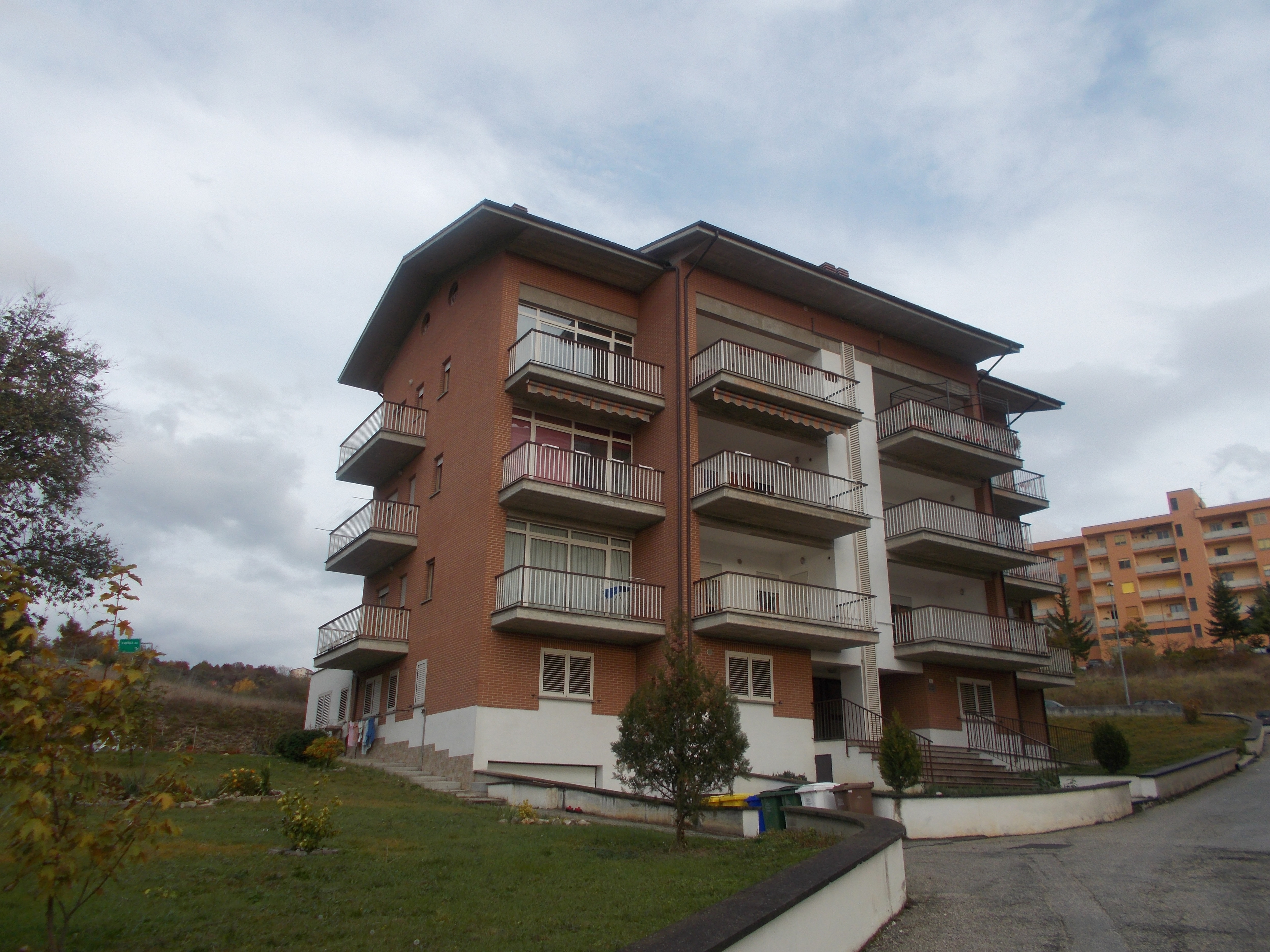 Miniappartamento non arredato in Torrione Alto.