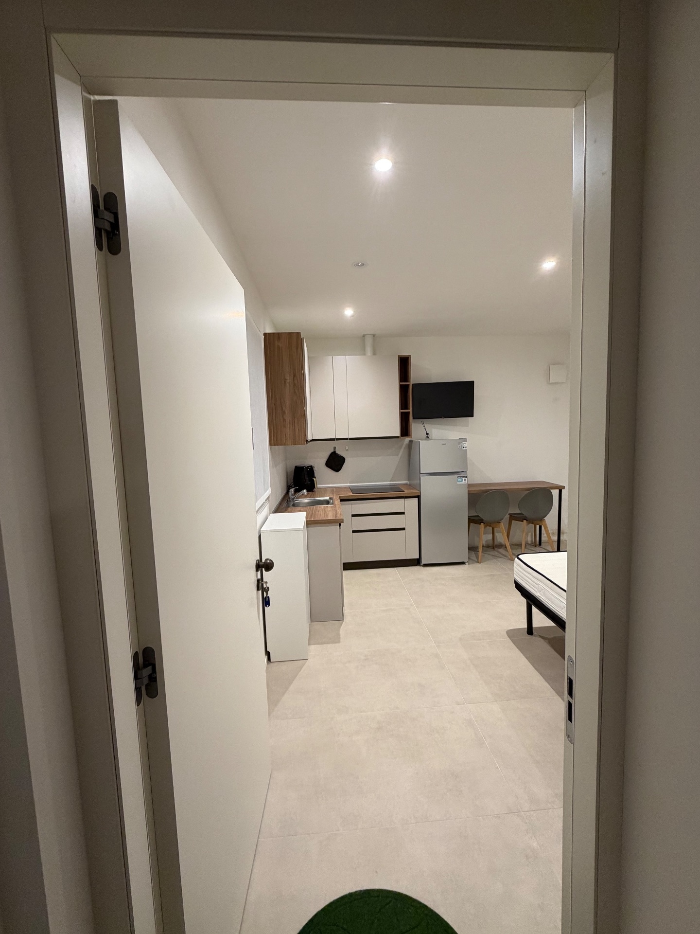 Monolocale luminoso e funzionale a Breccia