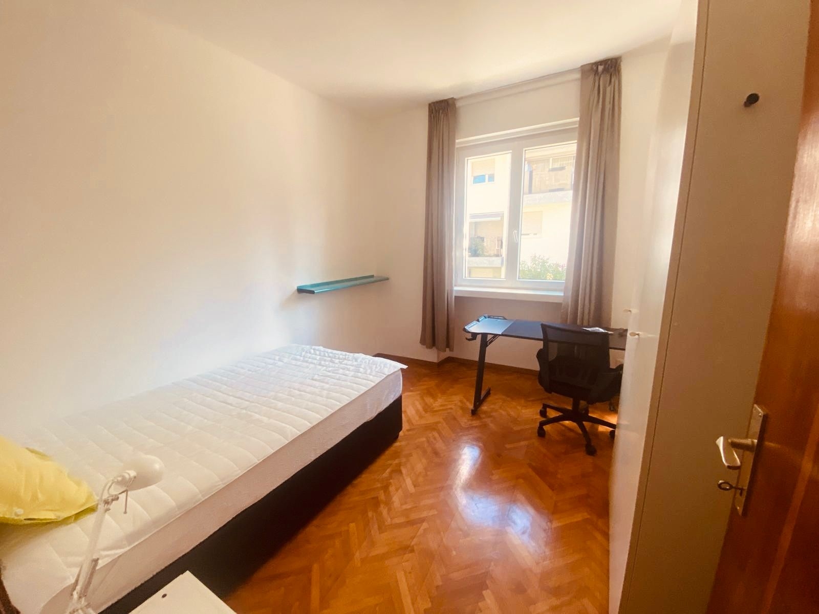 Affitto Stanza singola €375 - Trento (Bolghera), Via adamello 15_2