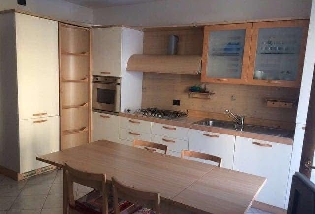 Affitto Posto in doppia €250 - Trento, Via dei giardini 78_2