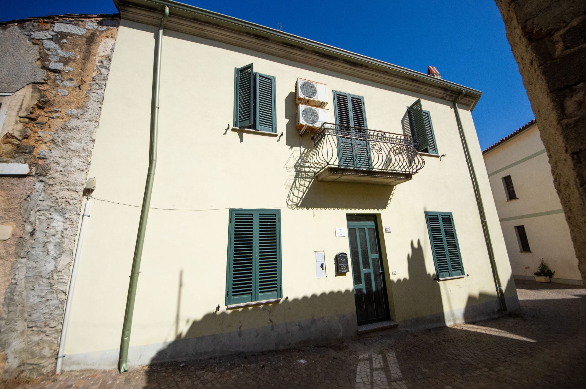 Vendita Casa indipendente - Atzara (Centro Storico), Via san antioco 57