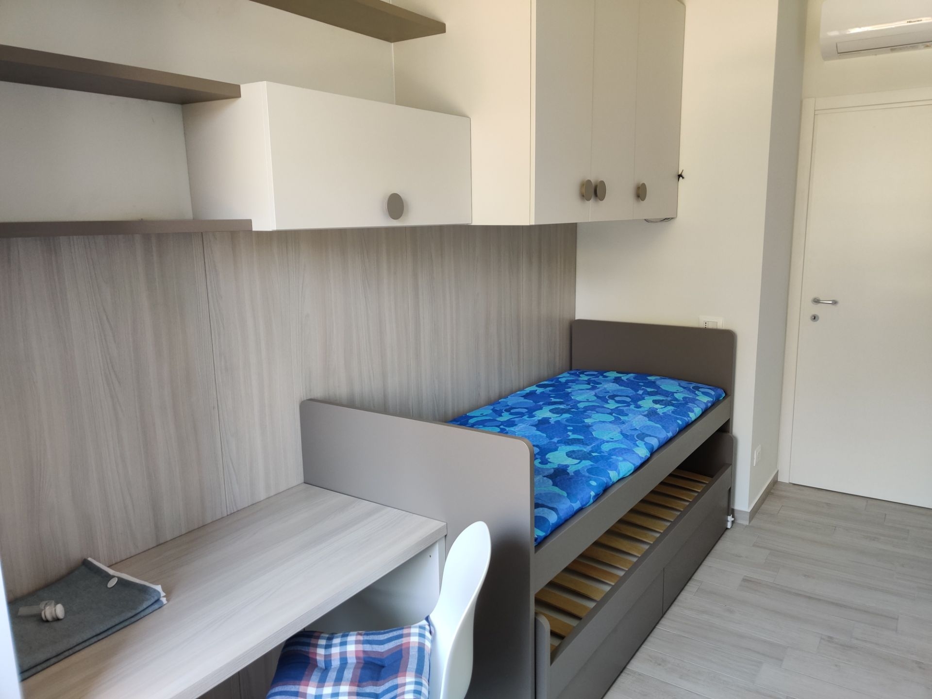 Affitto Stanza singola €700 - Milano, Via spezia 1_2