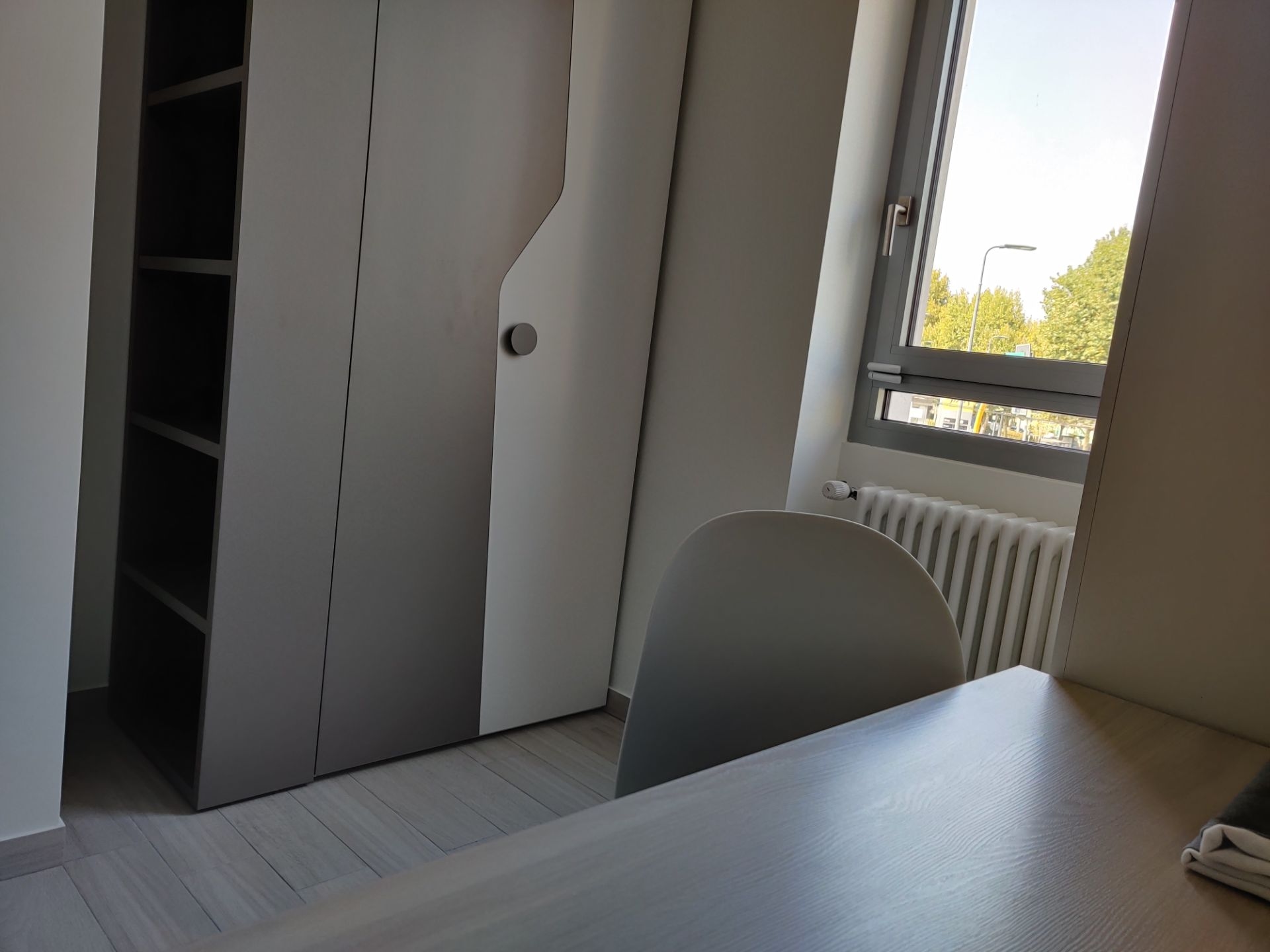 Affitto Stanza singola €700 - Milano, Via spezia 1