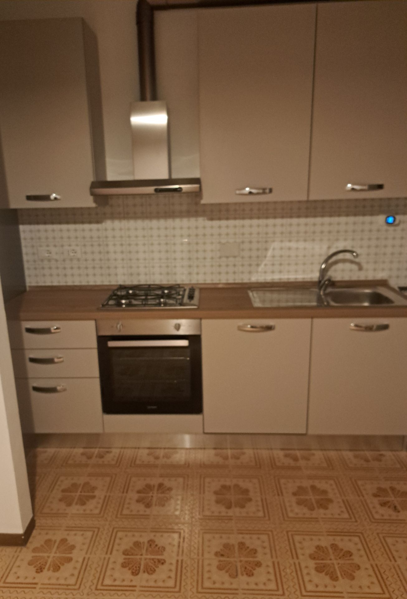 Affitto Appartamento €920 - Firenze, Via pistoiese 188