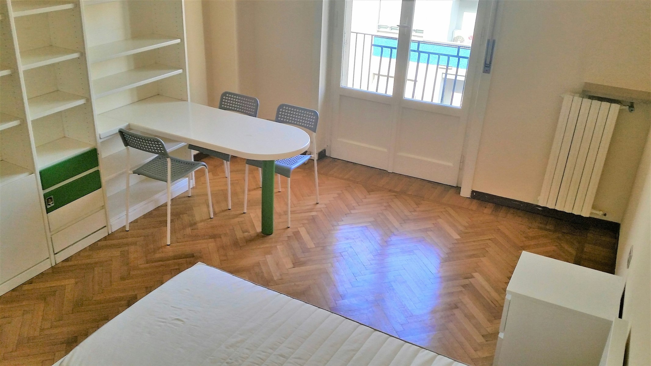 Ampia stanza in appartamento per studenti