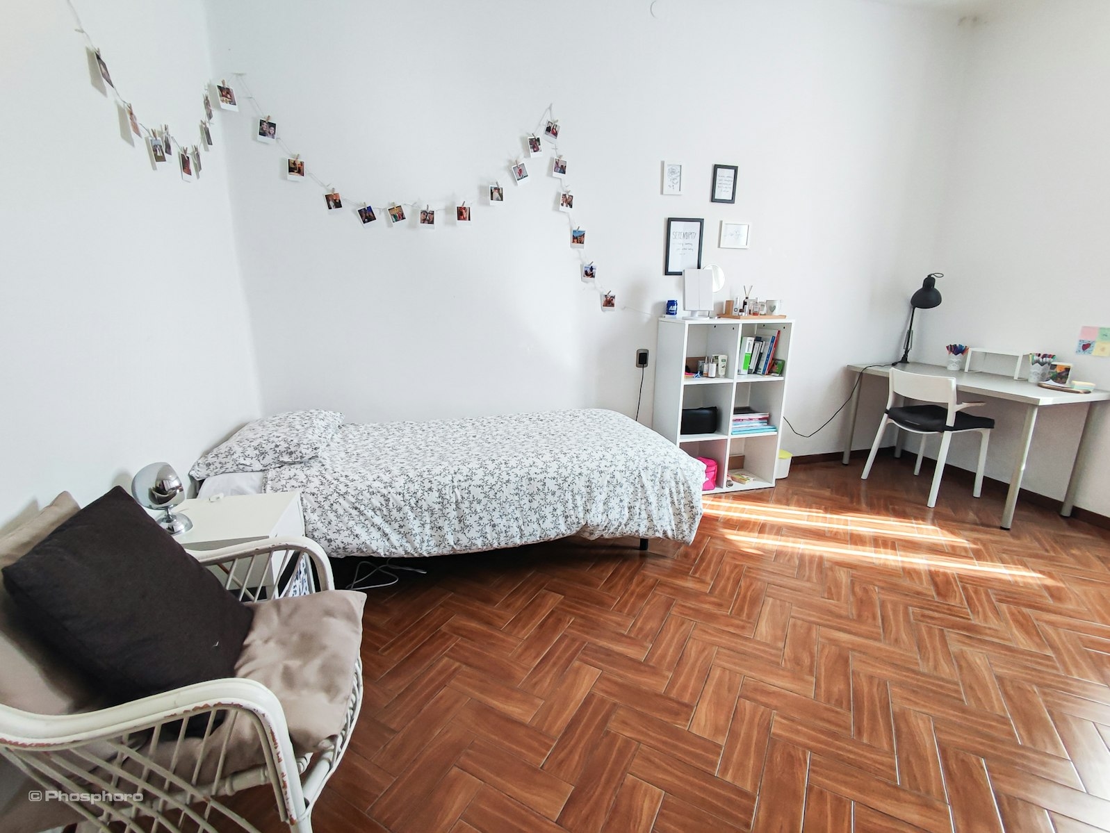 Singola dallo Stile Essenziale