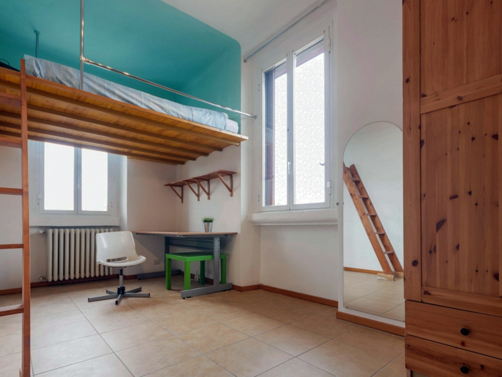 Originale singola caratterizzata da fantastico soppalco