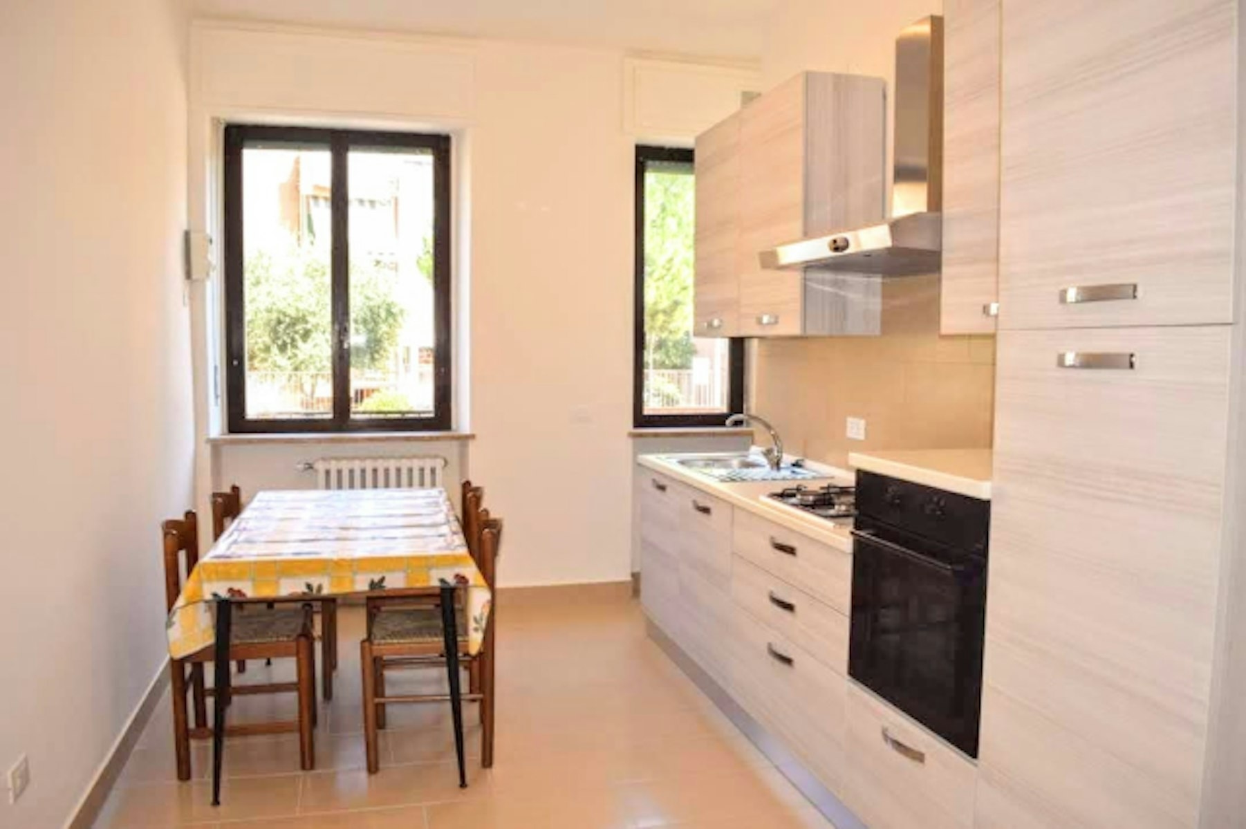 Affitto Stanza doppia uso singola €350 - Verona, Via gaspare del carretto 10