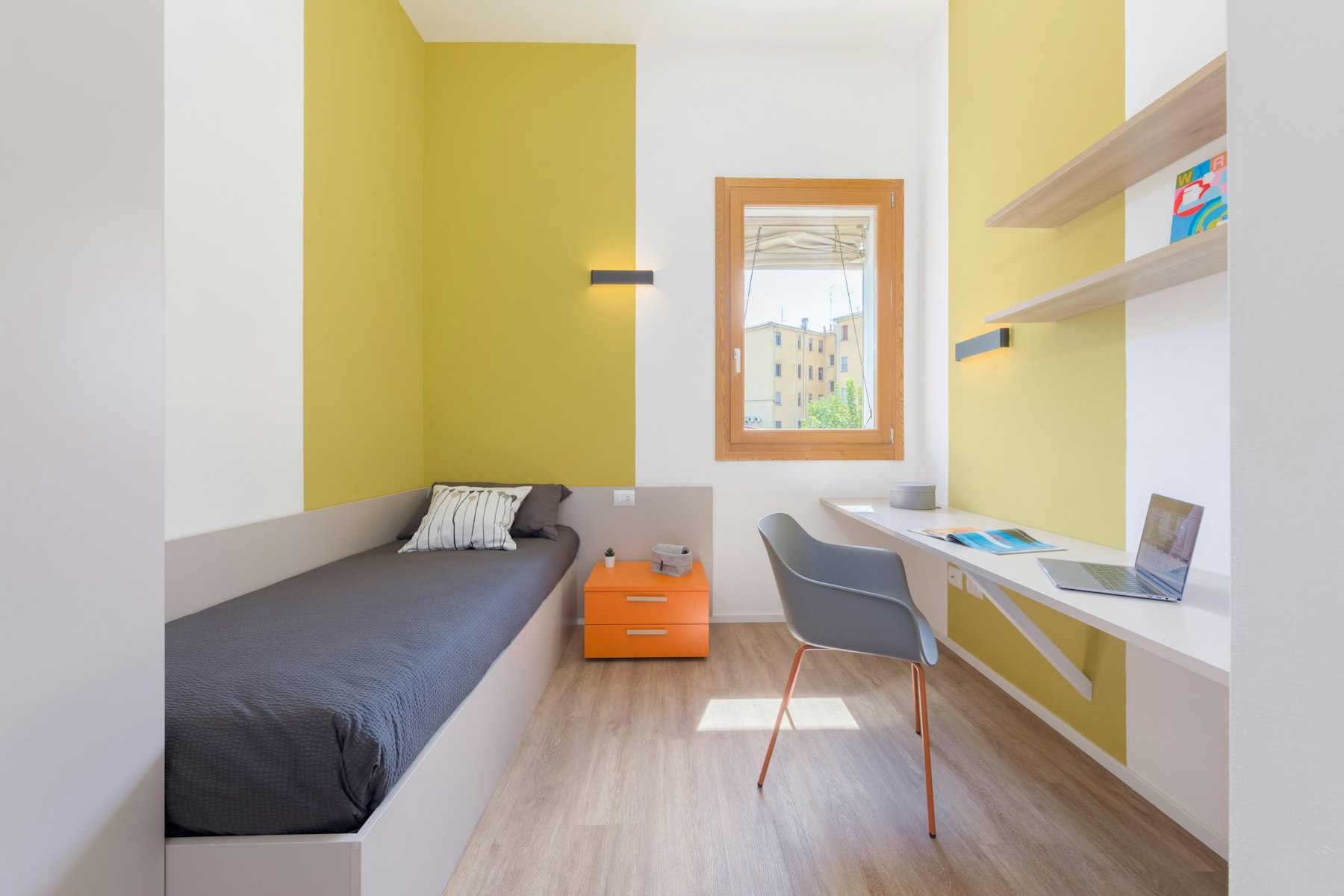 Nella Residenza PHO.ROOM Singola a 2 Passi da Economia!