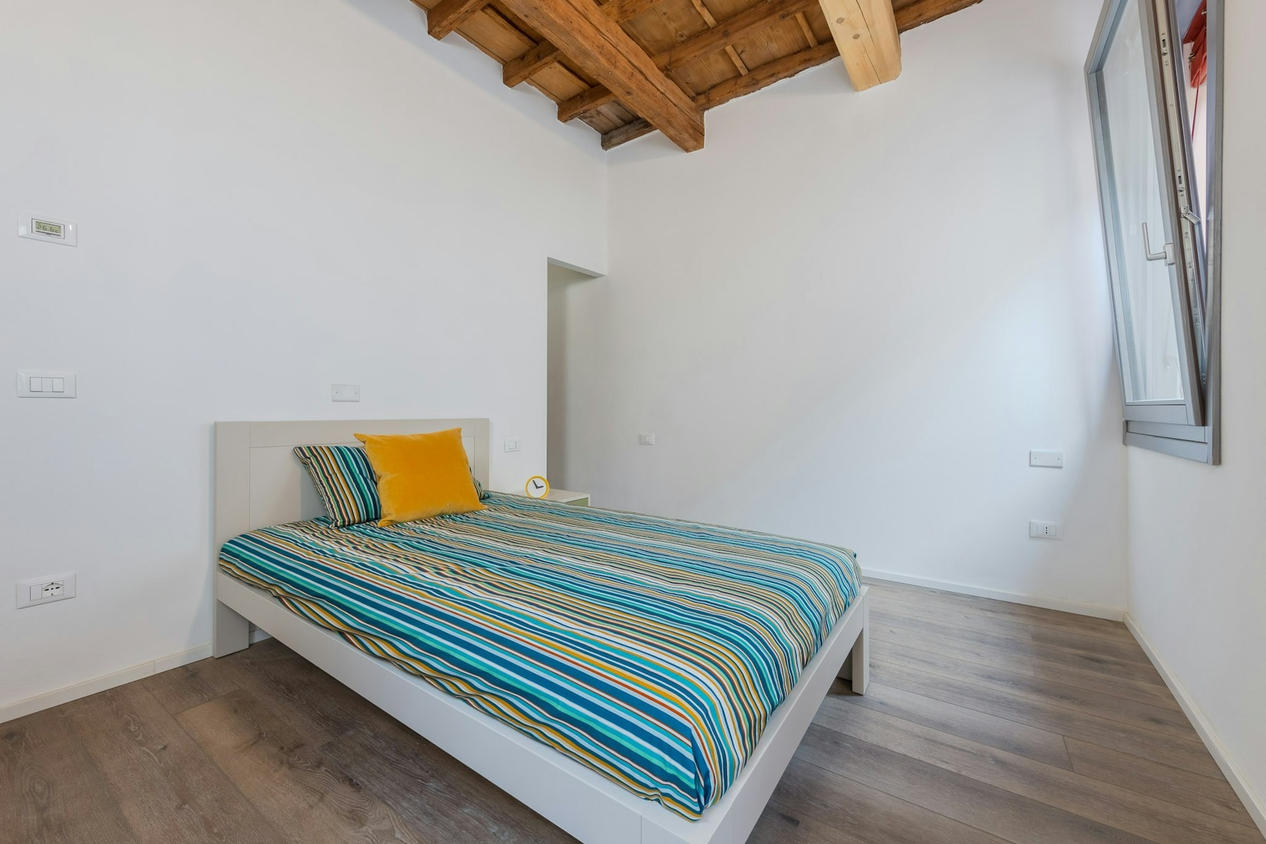 Ampia Singola Luminosa, Vicinissima alle Facoltà!