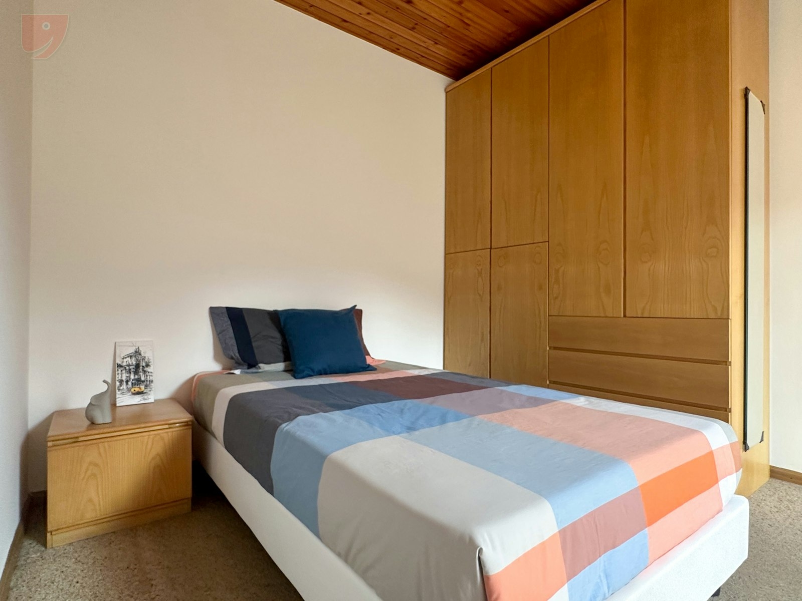 Spaziosa Singola in Zona Servita