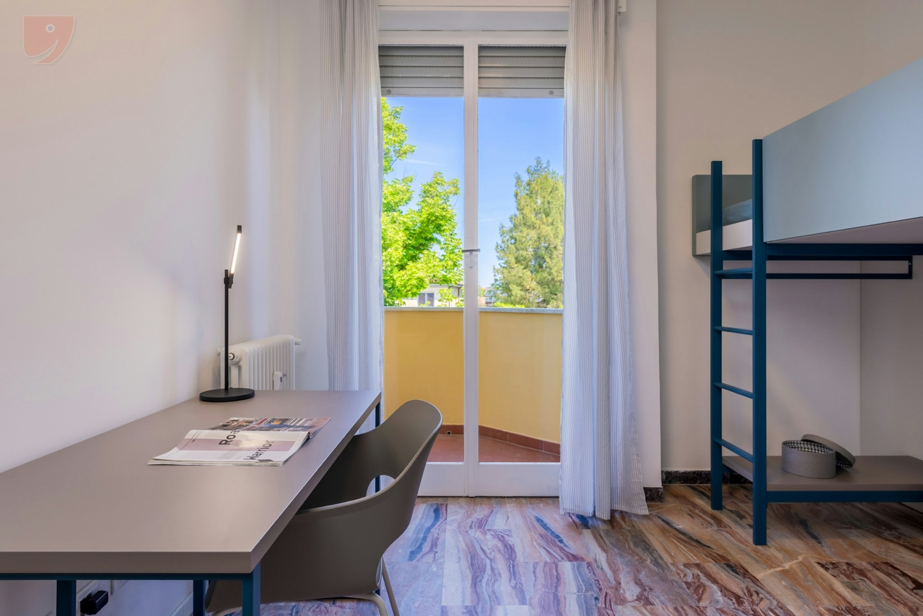 Singola con Letto Soppalcato e Balcone