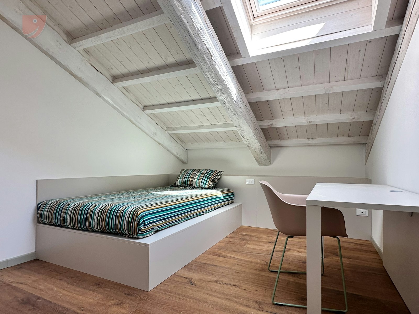 Stanza Moderna in Zona Esclusiva! 12mq