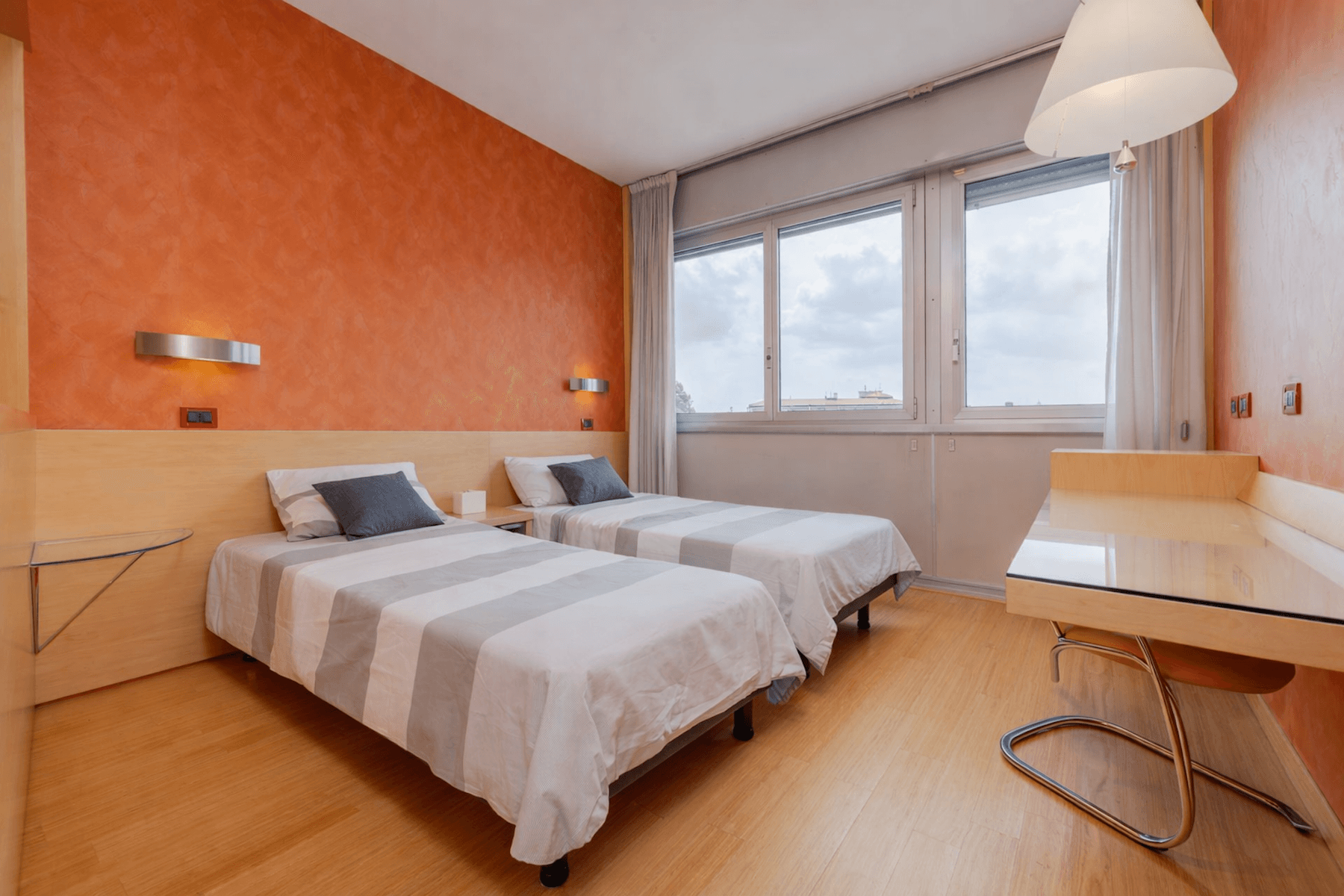 Ampia Singola con Aria Condizionata e Bagno Esclusivo!