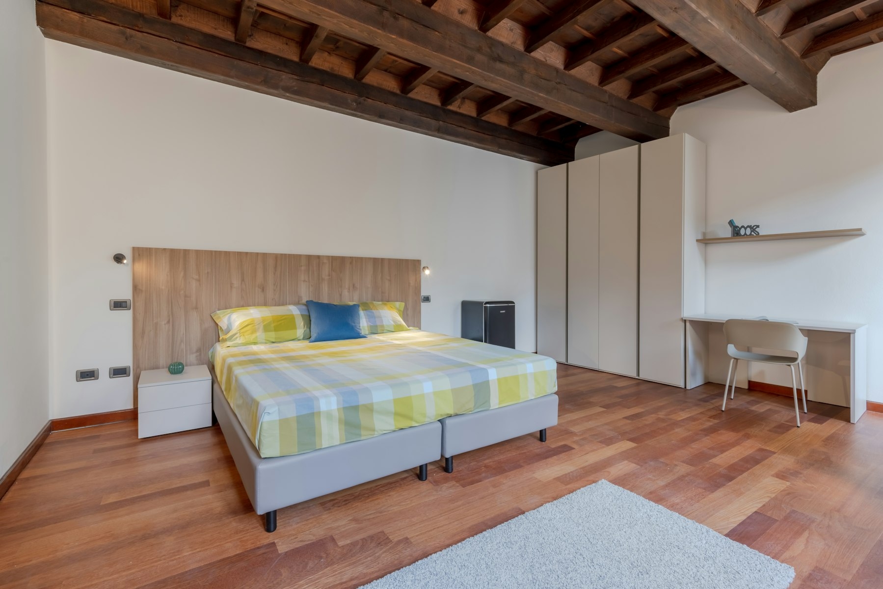 Affitto Posto in doppia €400 - Ferrara, Via correggiari 4A