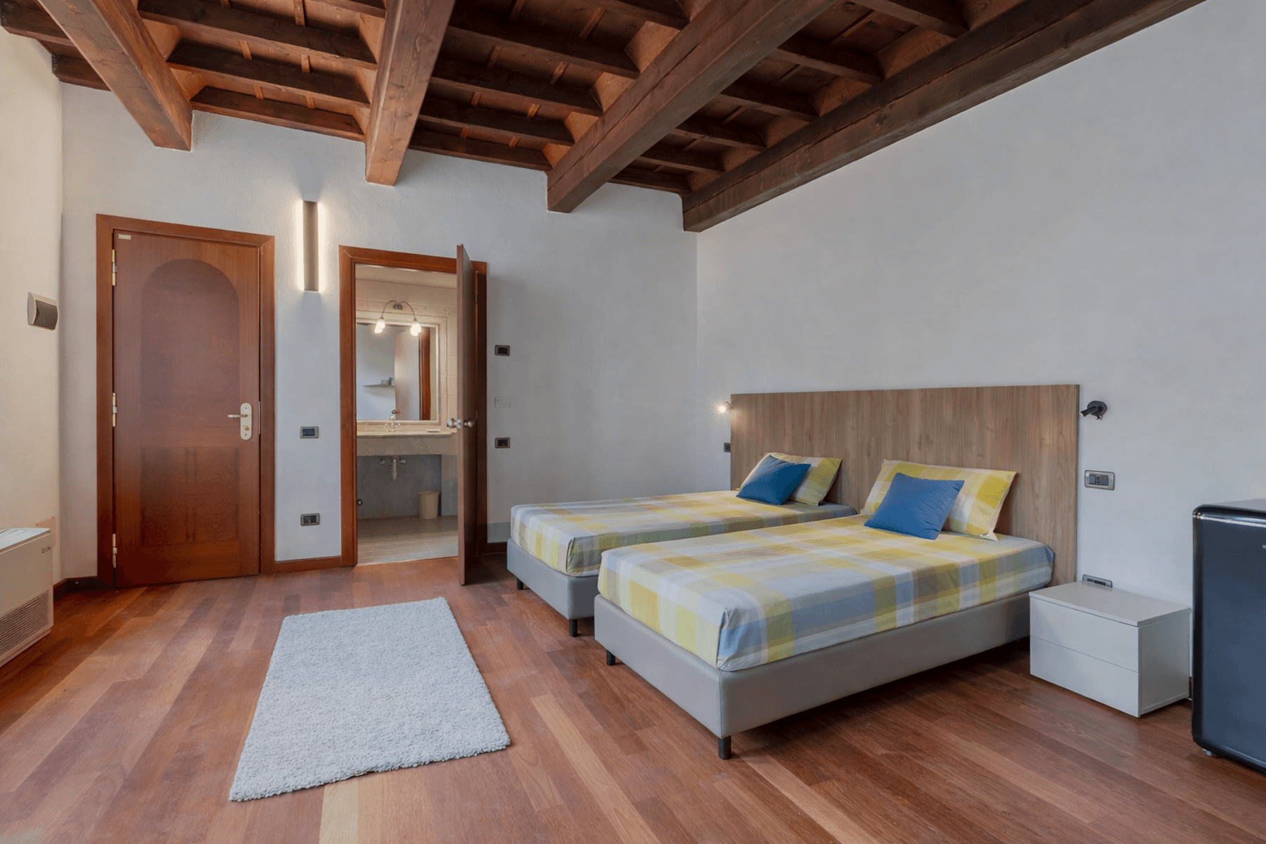 Affitto Posto in doppia €400 - Ferrara, Via correggiari 4A