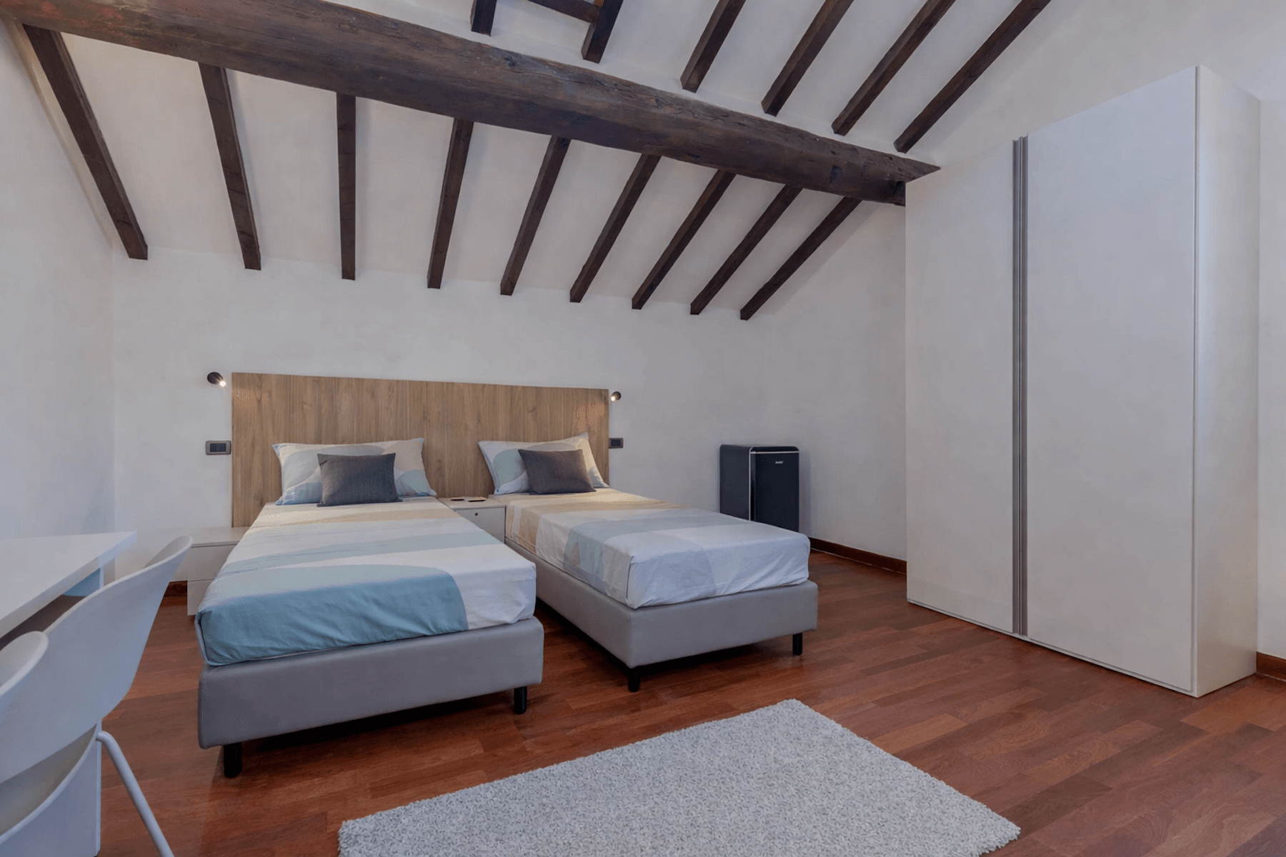 Affitto Posto in doppia €400 - Ferrara, Via correggiari 4A_2