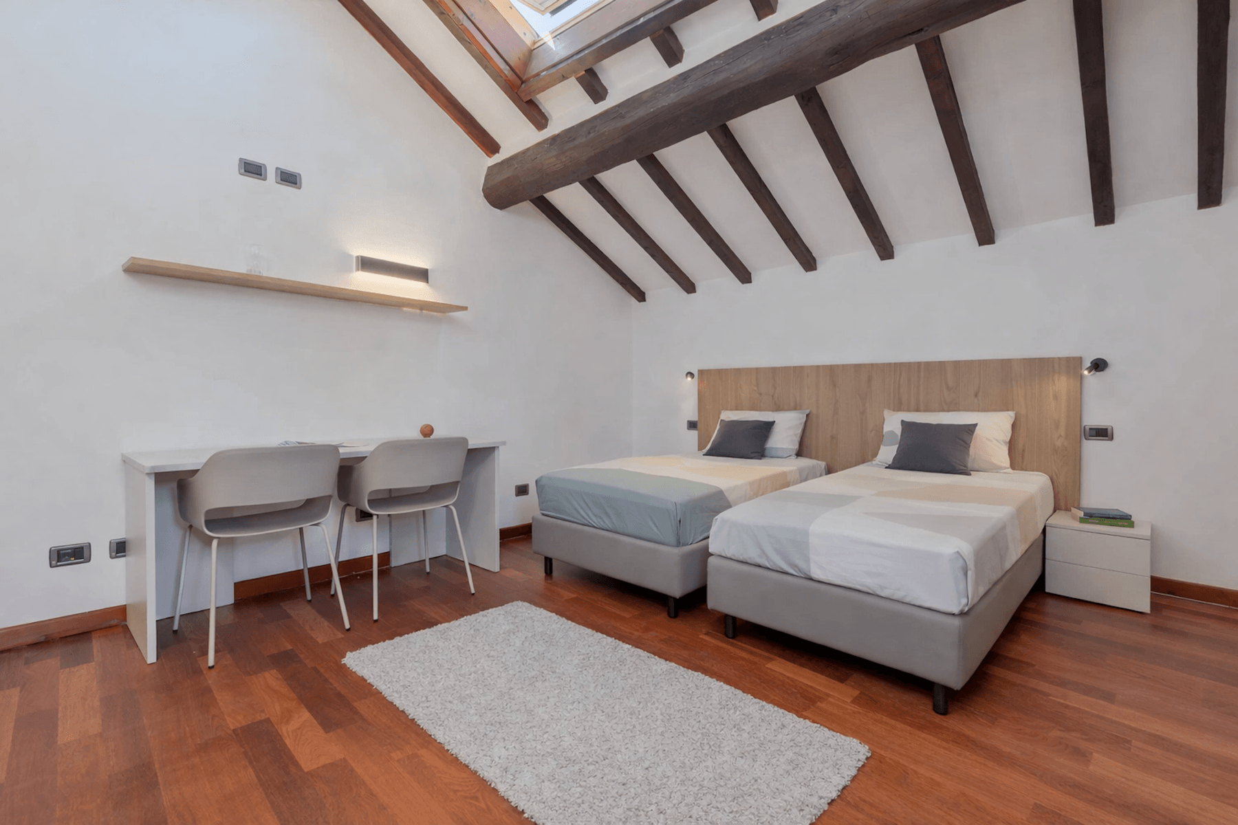 Affitto Posto in doppia €400 - Ferrara, Via correggiari 4A