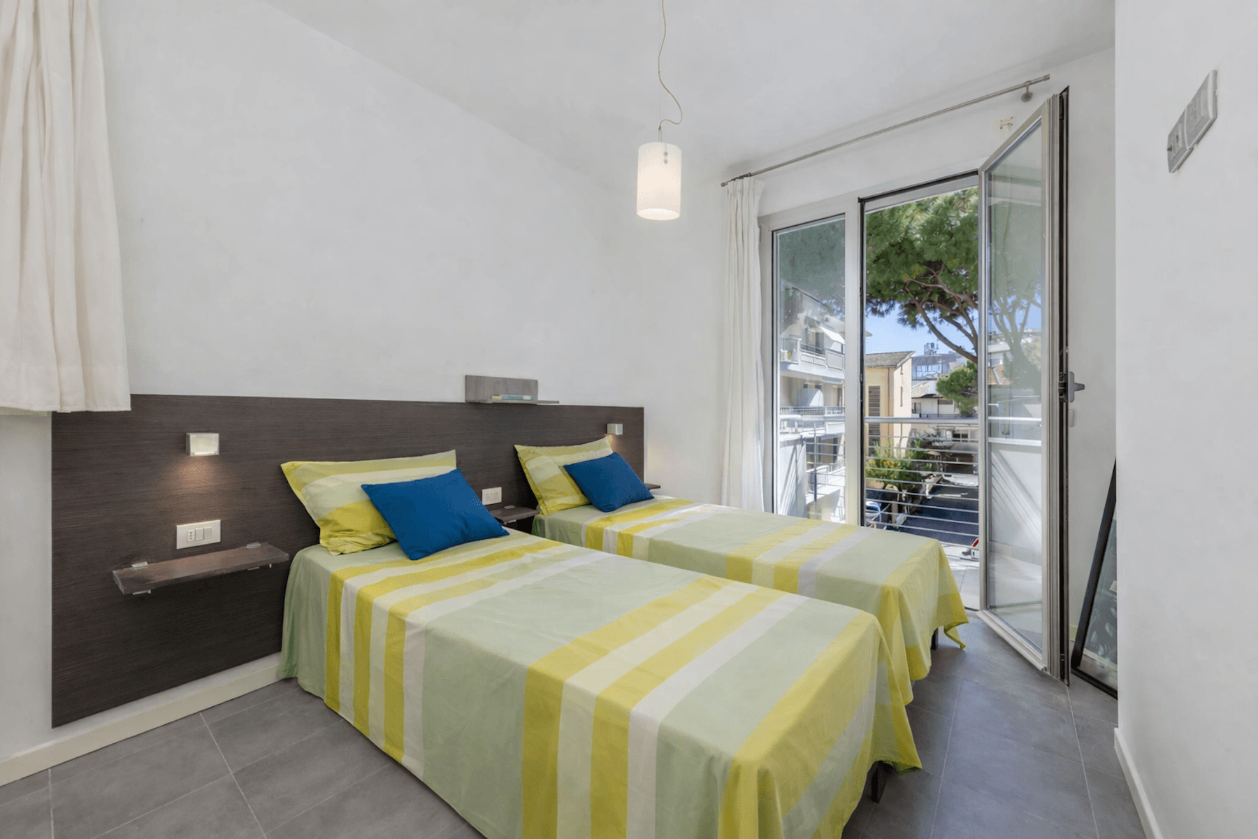 Affitto Posto in doppia €350 - Rimini, Viale trento 41_2