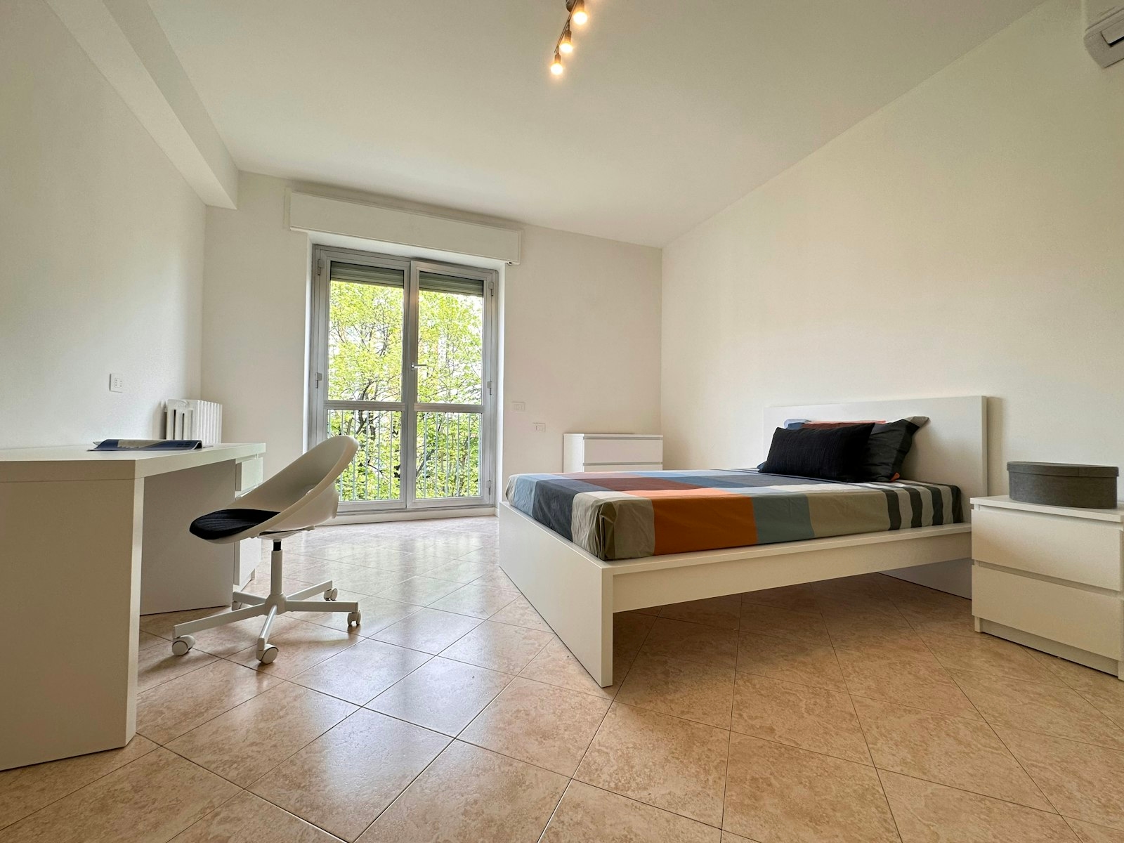 Affitto Stanza singola €540 - Milano, Pecorini 14E_2