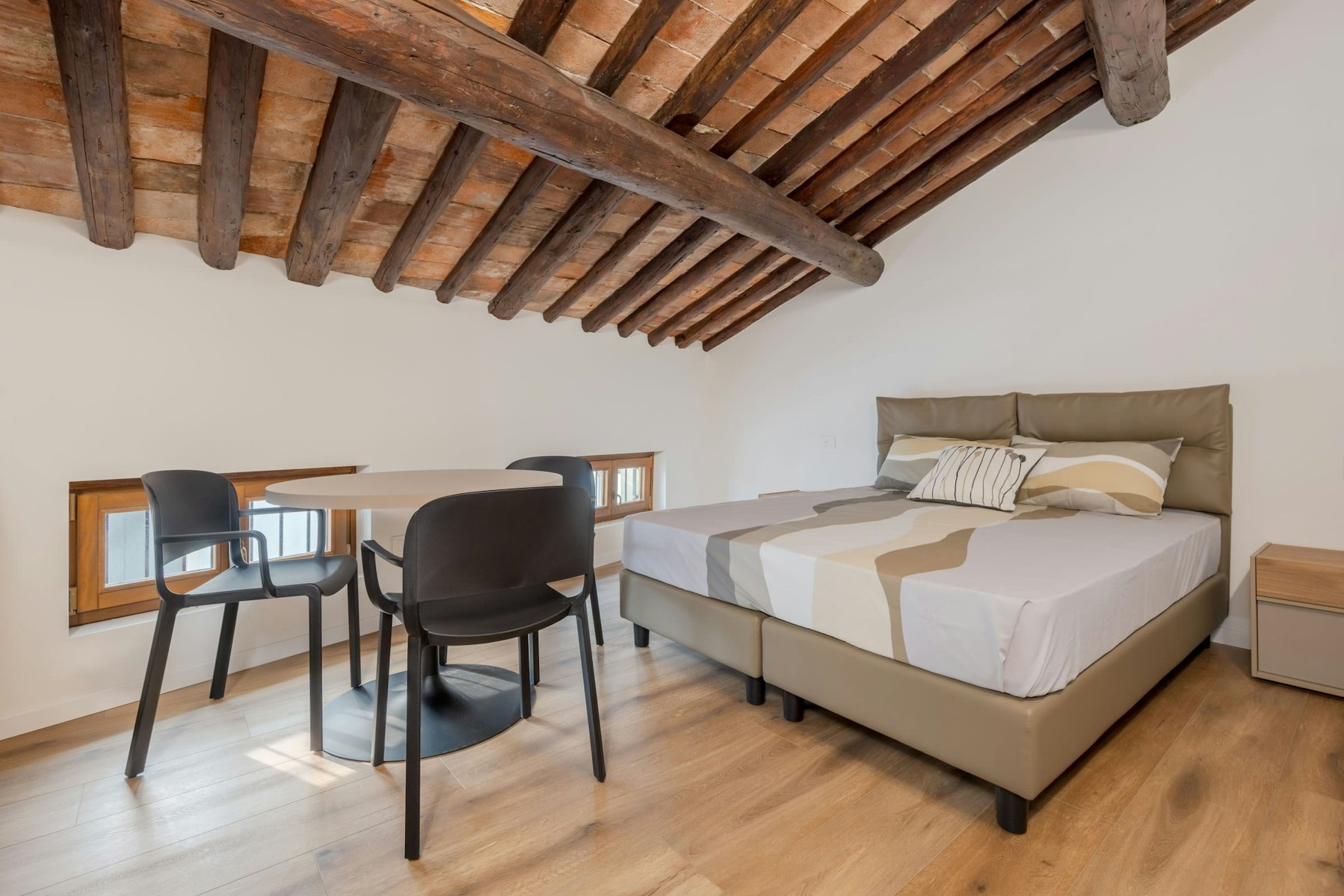 Affitto Stanza doppia uso singola €930 - Padova, Santa caterina 1_2