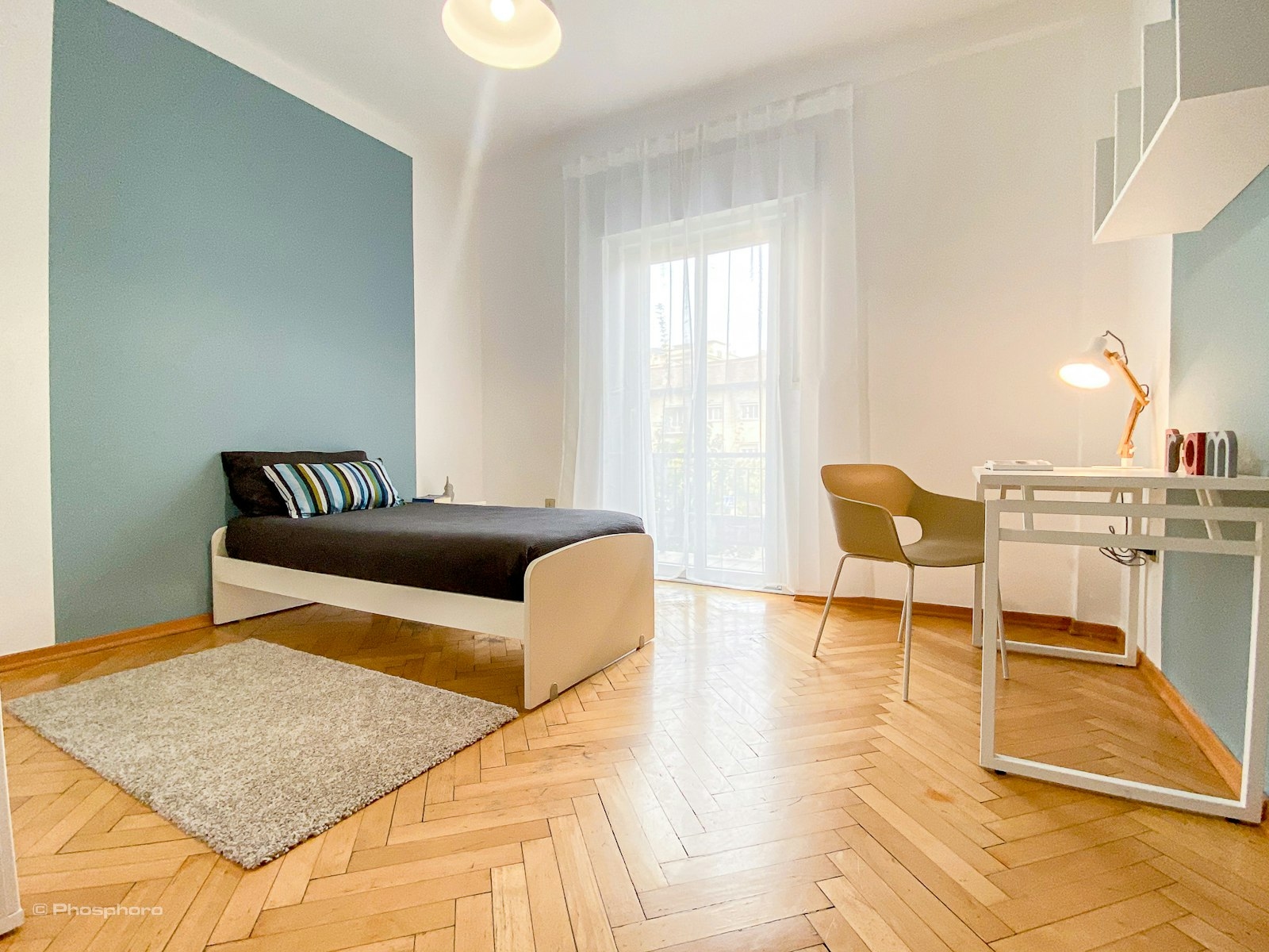 Camera centralissima: se ti sporgi vedi Giurisprudenza!