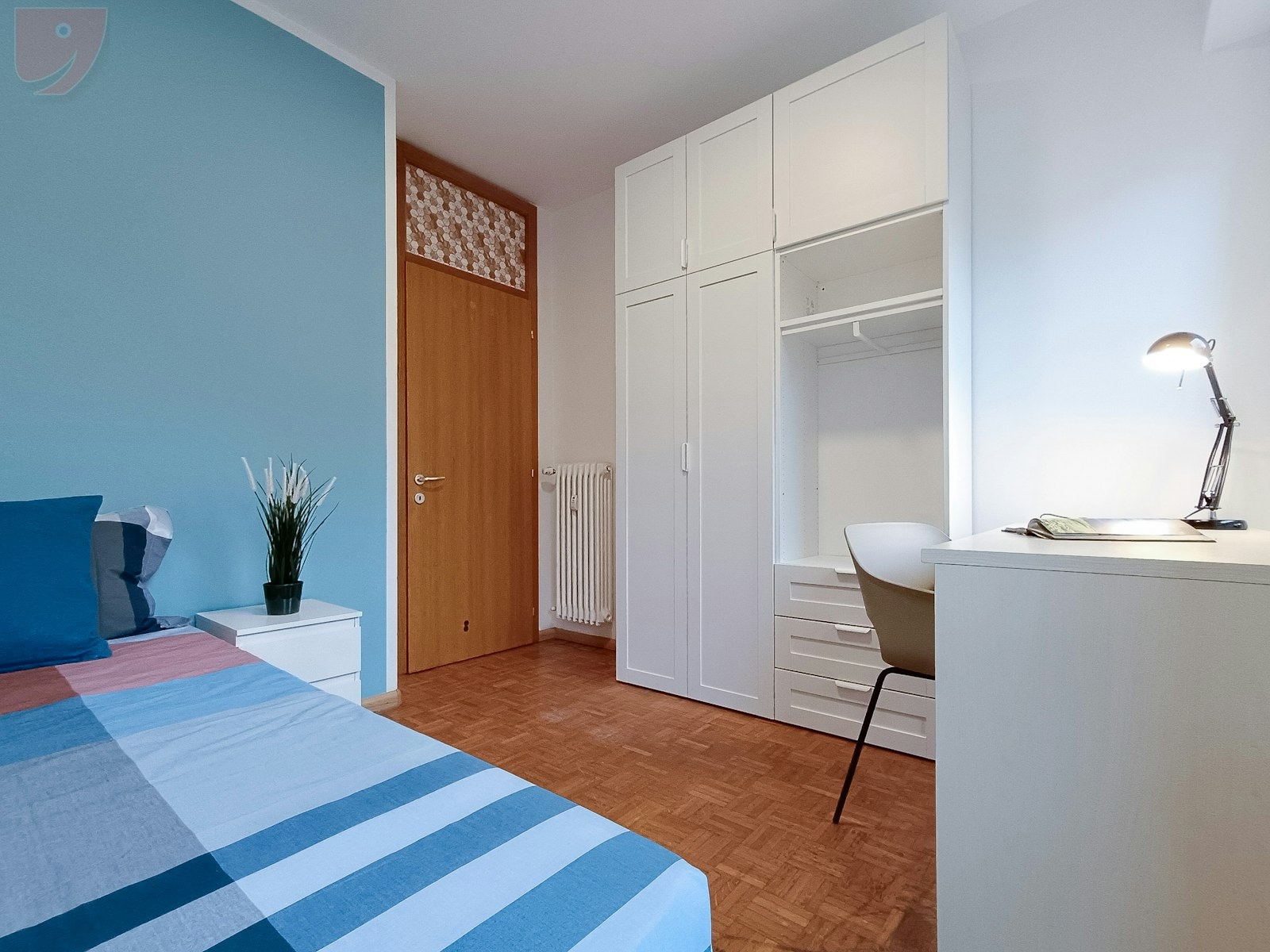 Graziosa singola con balcone