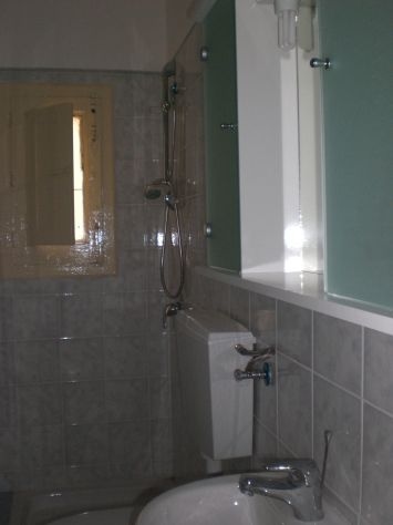 Stanza singola a Catania - via umberto - 200