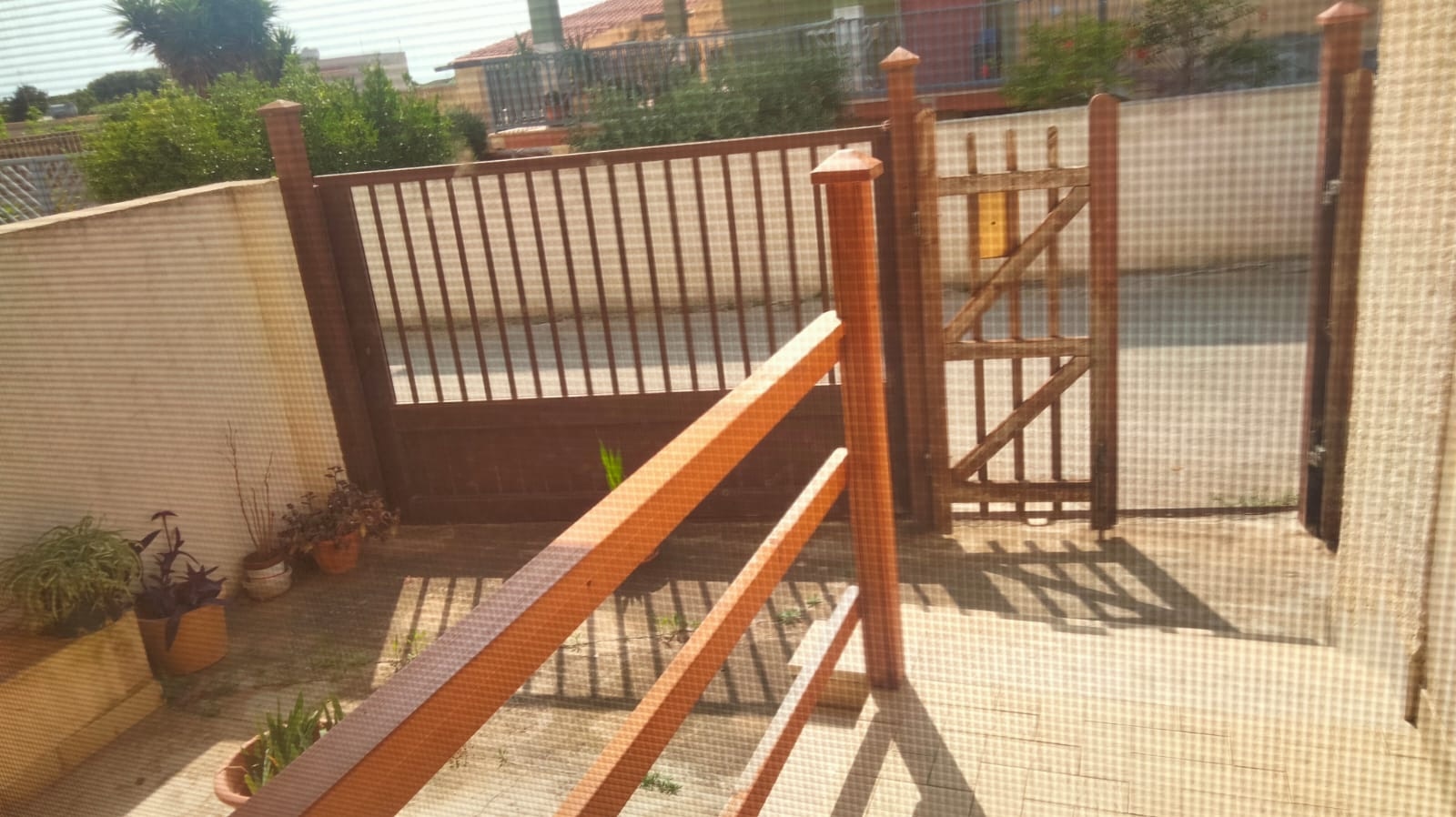 Villa indipendente in quartiere residenziale