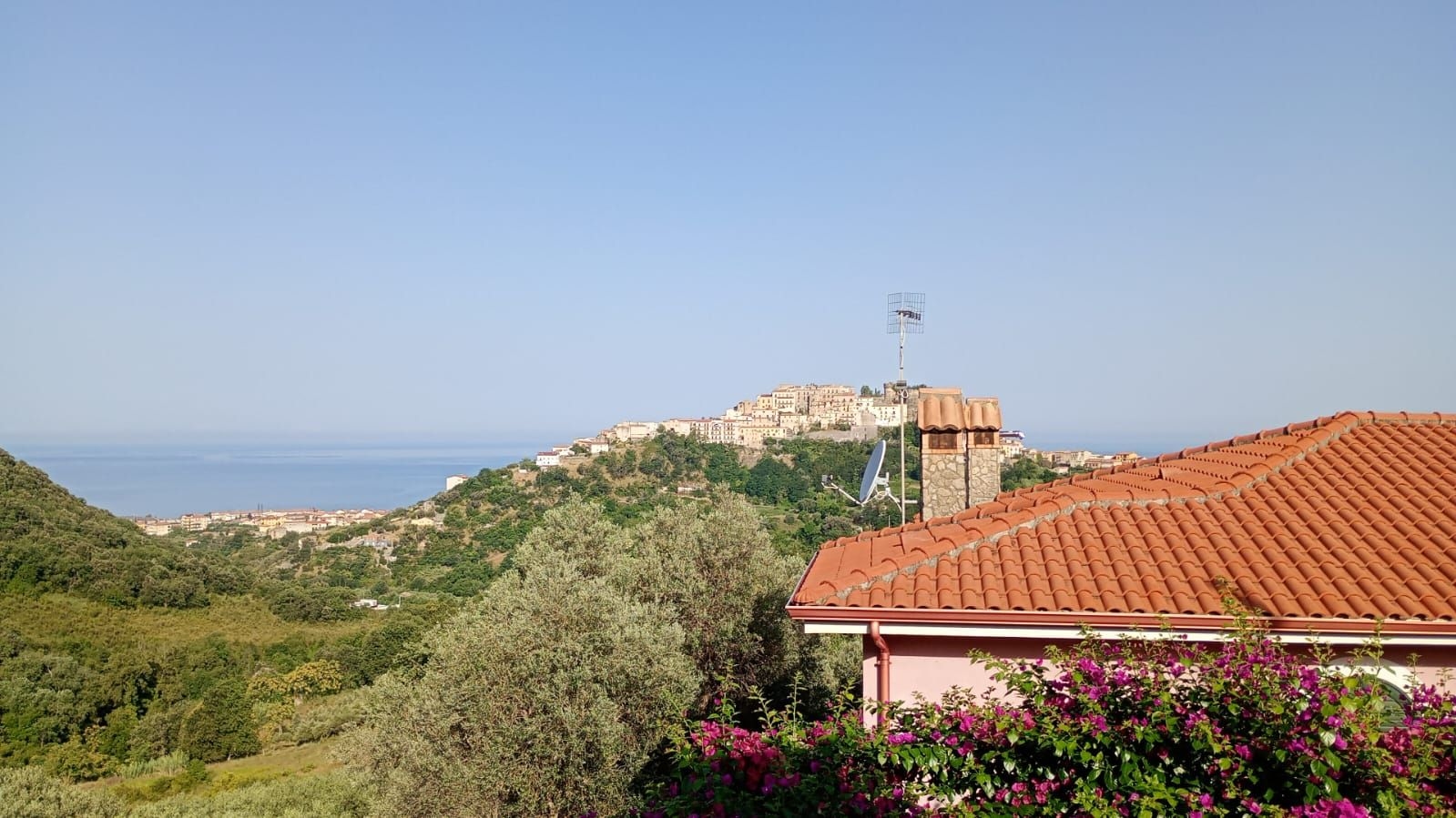 Villino indipendente ristrutturato vicino al mare