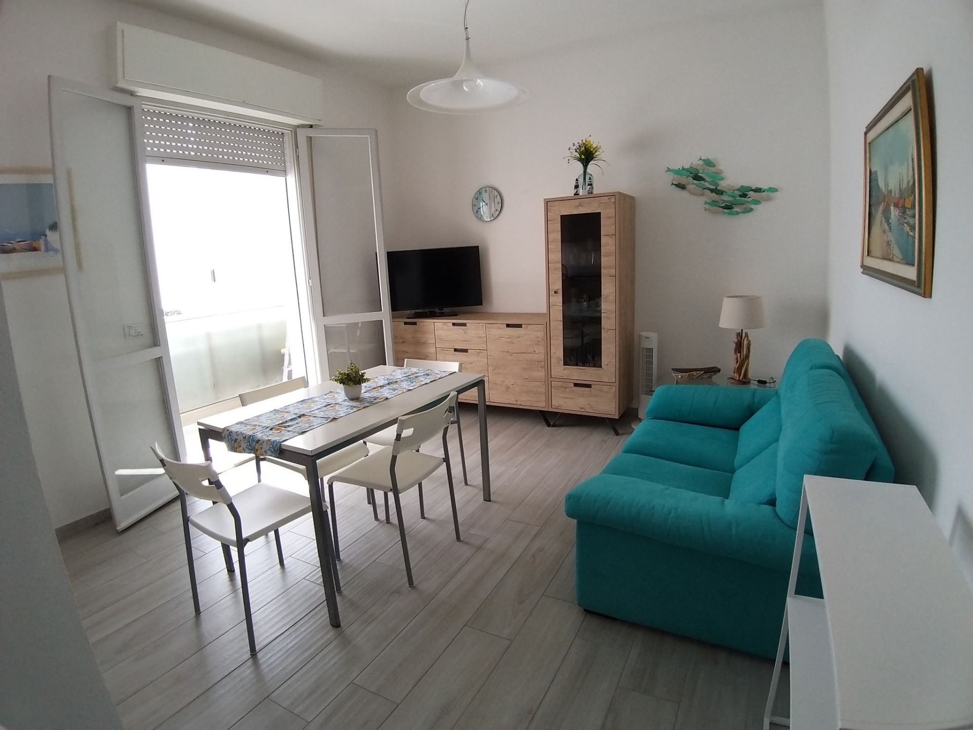 Sole, mare e comfort in Viale Nino Bixio