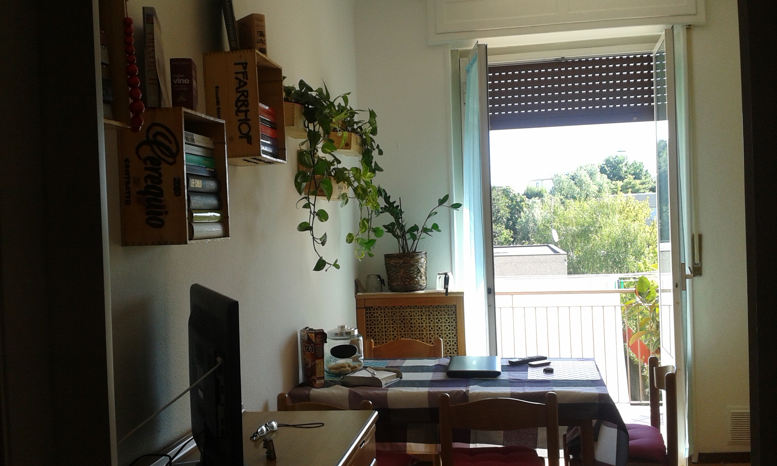 Luminoso bilocale arredato a Maciachini