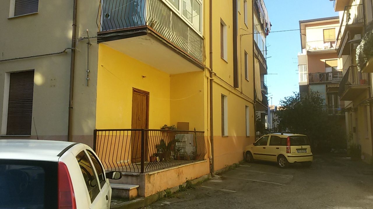 Appartamento arredato in zona centrale.