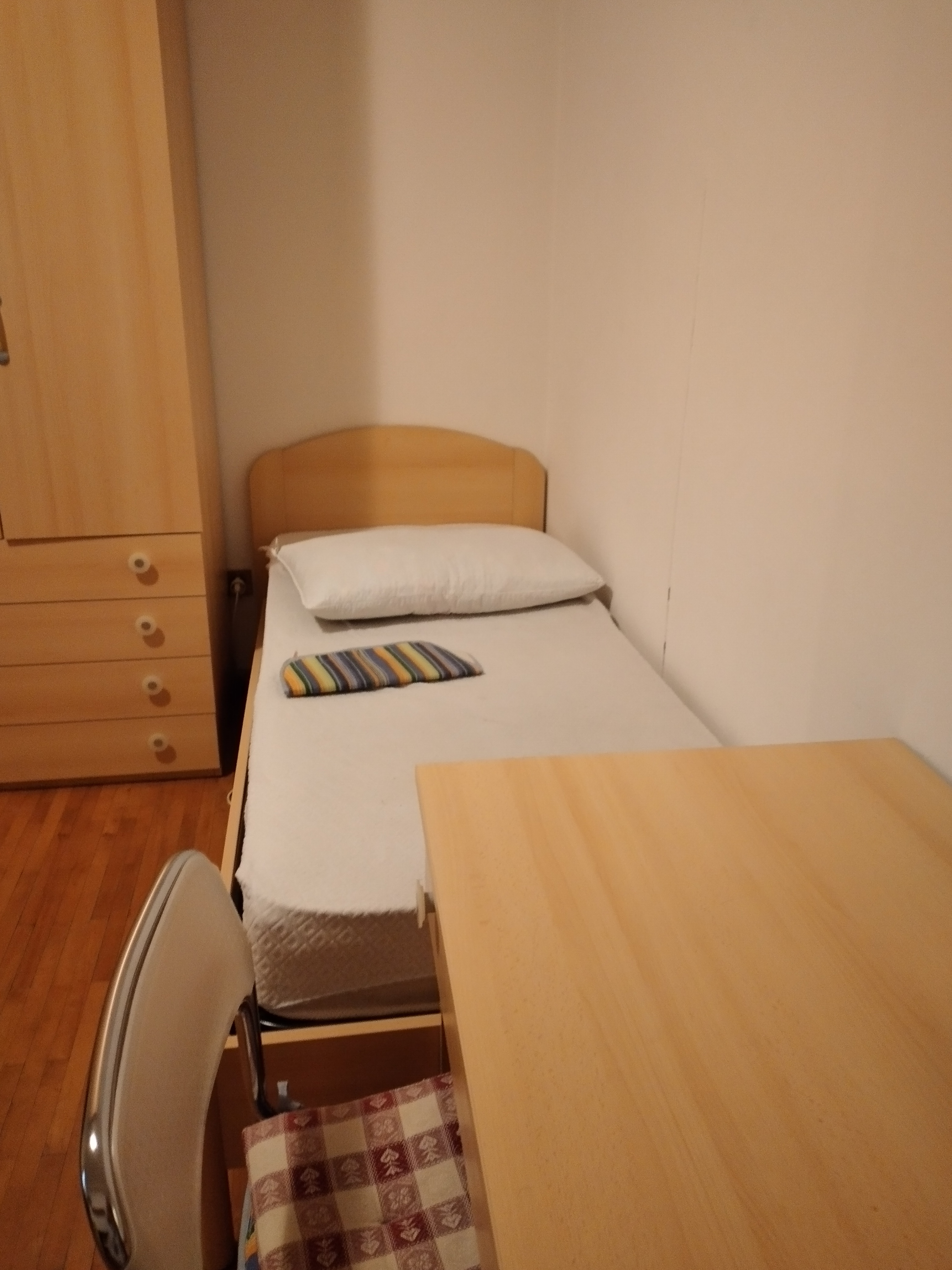 Stanza doppia accogliente per studenti