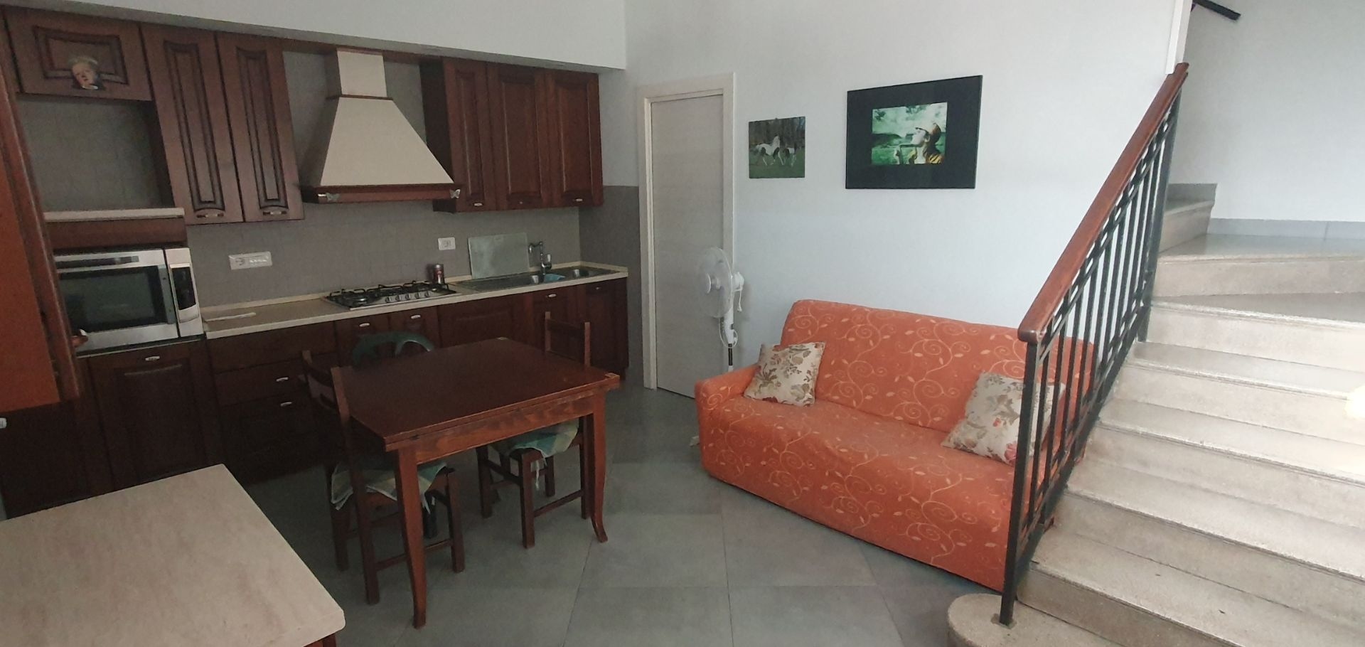 Elegante Casa Schiera nel Cuore di Taurianova