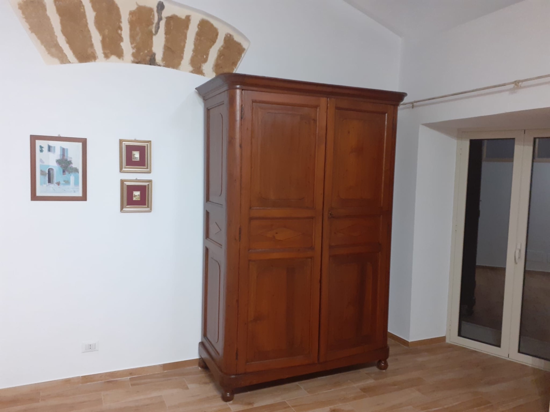 Accogliente appartamento arredato a Alia.