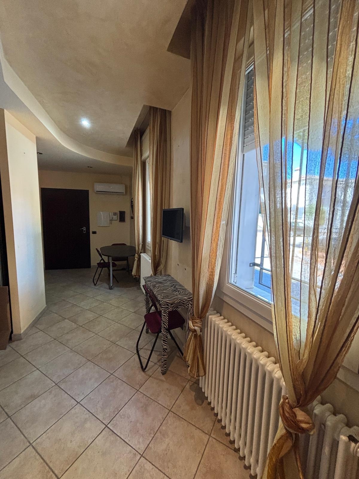 AFFITTASI BILOCALE RAVENNA