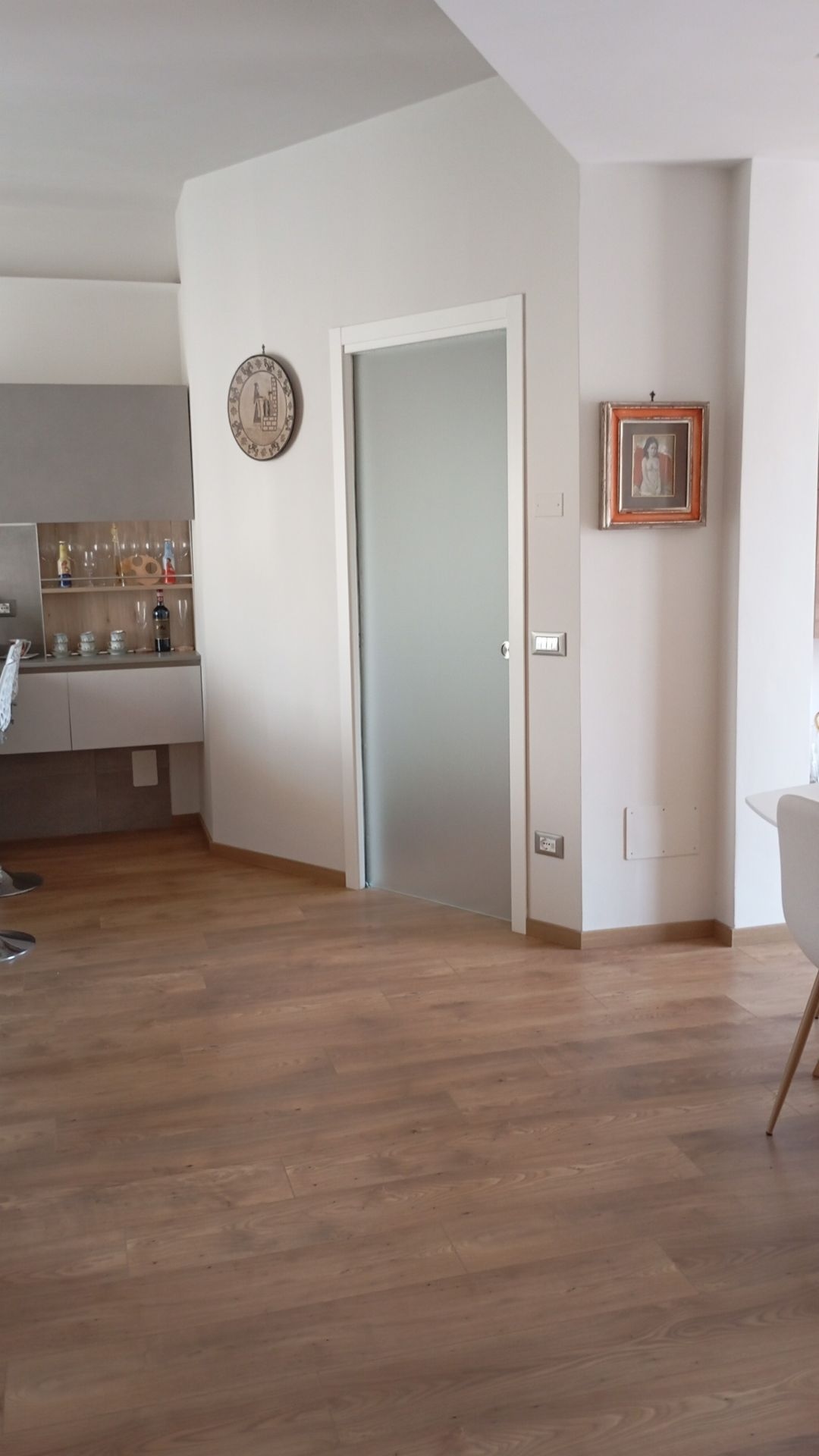 Ultimo piano ristrutturato con terrazza