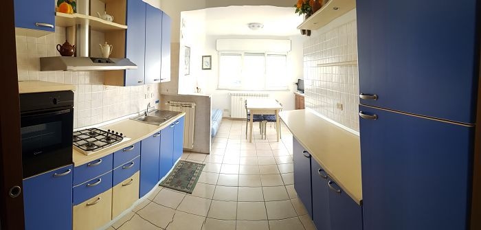 Attico vista piazza a due passi dal mare