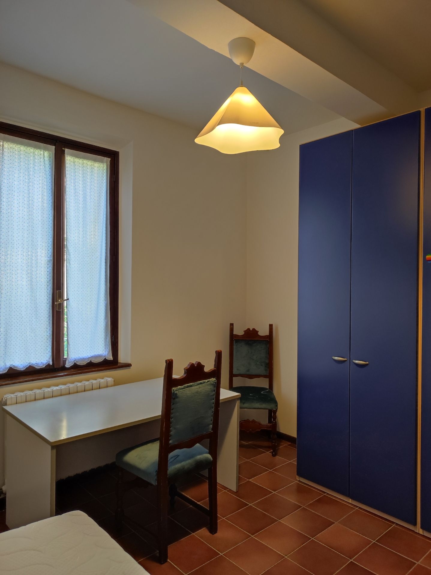 Stanza singola semplice con AC