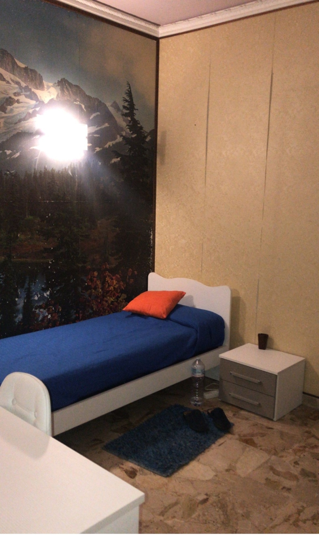 Stanza singola con balcone