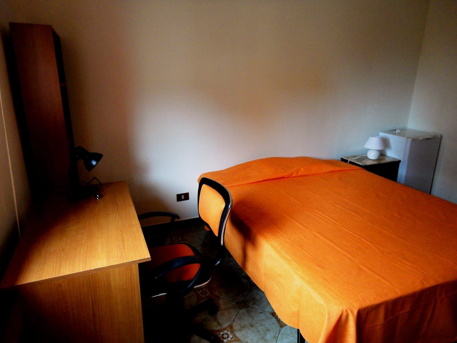 Singola spaziosa con mini-frigo