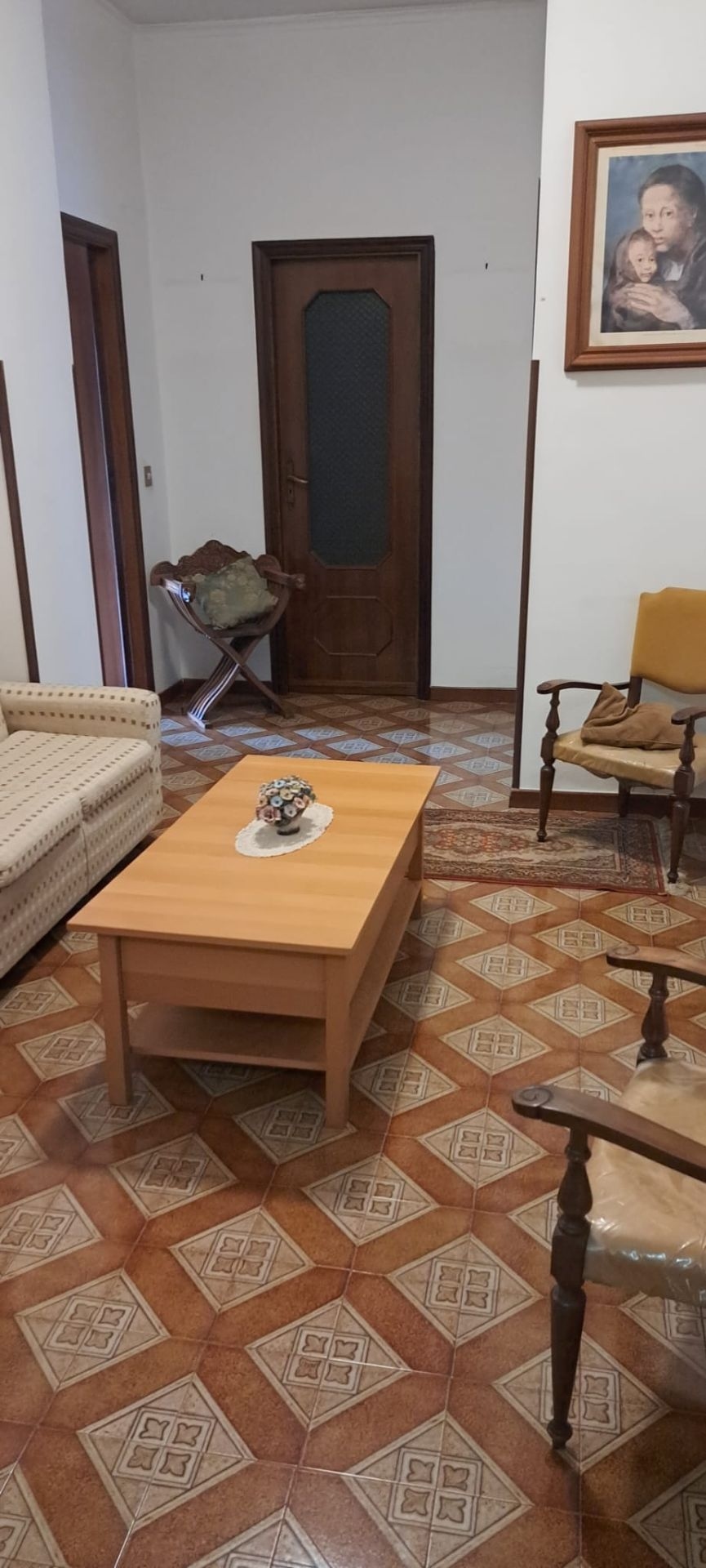 Stanza singola spaziosa con balcone e condizionatore