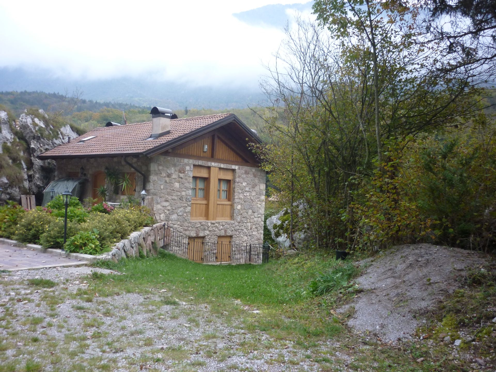 Charme alpino: appartamento completo a Nembia