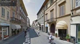 Luminoso appartamento con terrazza in Corso